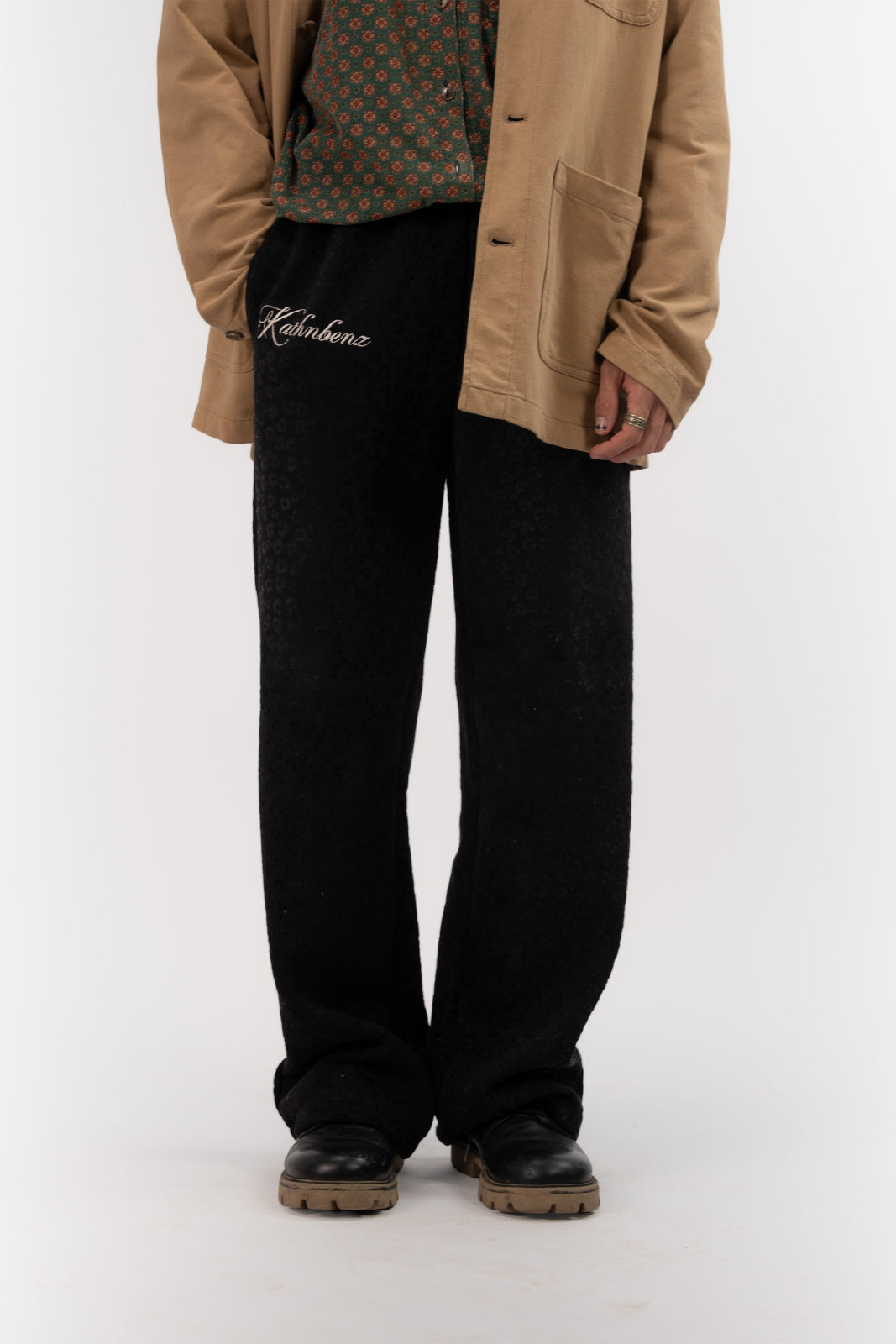 Kathnbenz streetwear pants black men Shadow Scales front view