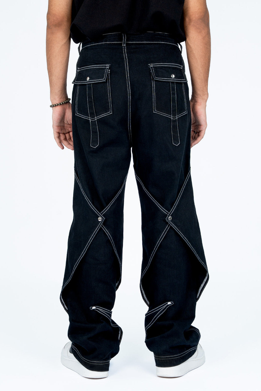 Block Rockin baggie denim pants back view oversized silhouette