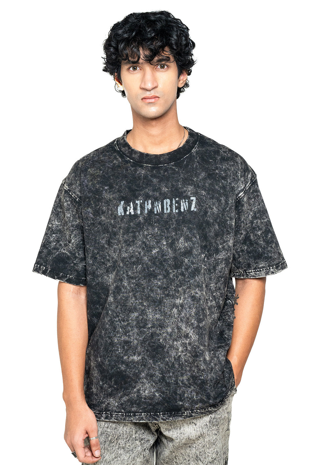 Genesis Shadow oversized t-shirt by Kathnbenz worn by model, front view