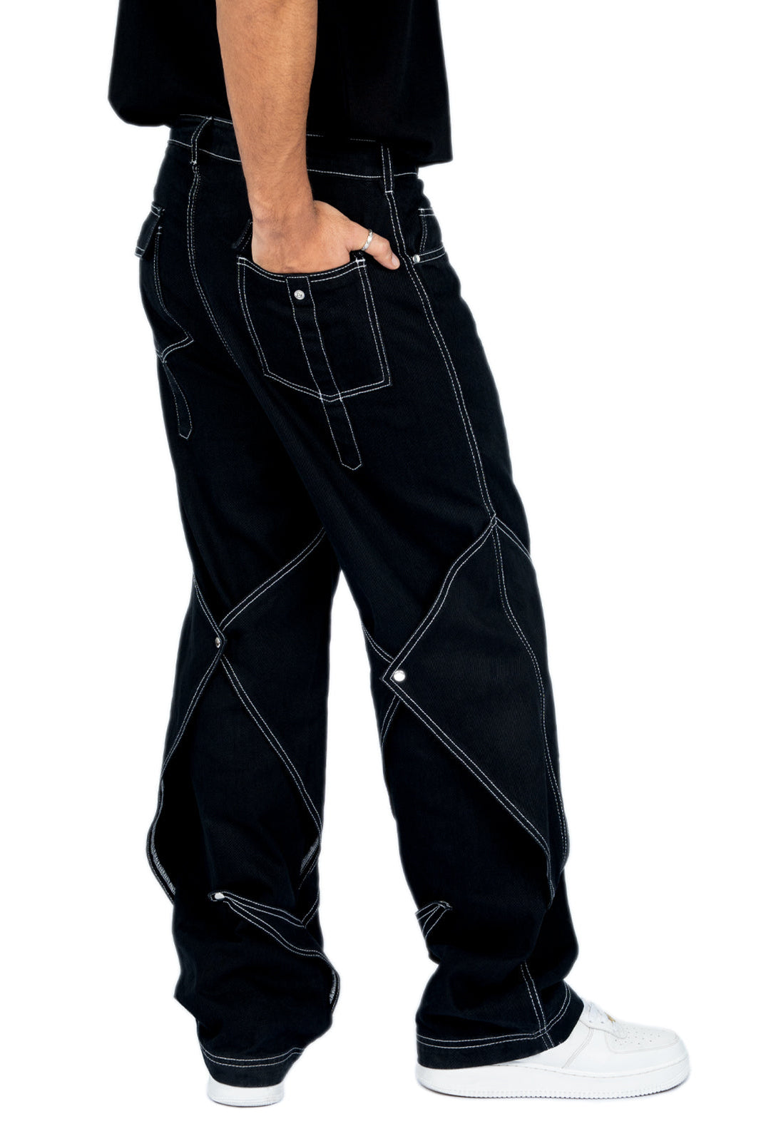 Relaxed fit baggie denim pants styled for modern streetwear